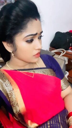 Priya Joe Instagram - 😍♥️Sunday✨Vibes♥️😍 
.
.
😍😘✨💛♥️💛✨😘😍
.
.
.
#♥️ #200 #k #followers #instagram #thankful #childhoodmemories #child #cutebaby #happy #feelings #my #favorite  #melody #sunday #vibes #loveit #cute #pink #baby #instadaily #true #heart #instagram #priyajoe7 #reels #always #behappy #positivevibes #staysafe😇