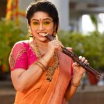Priya Joe Instagram - pongal celebration Styling For @priyajoe7official Stylist : @suganyababu Jewel : @new_idea_fashions For @zeetamizh For inquiries & customised order DM @suganyababu . . . . . . #blouseembroidery #purpleblouse #bridalblouse#chokerembroidery #weddingsareeblouse #weddingsaree #designerblouse #designerblousechennai #heavyworkblouse #bridalandcouture #maggamwork #custommade #indianblousedesigns #silkblouse #southindianblousedesign #southindianbride #southindianblouses #floralembroidery #embroideredsilkblouse #chennaidesigner #chennaibridalboutique #chennaiboutique #suganyasneedlezandthreadz #chennaiblogger #chennaiinfluencer #chennaifashiondesigner #chennaifashionblogger #sleevesdesign #workblouse #tamilbride