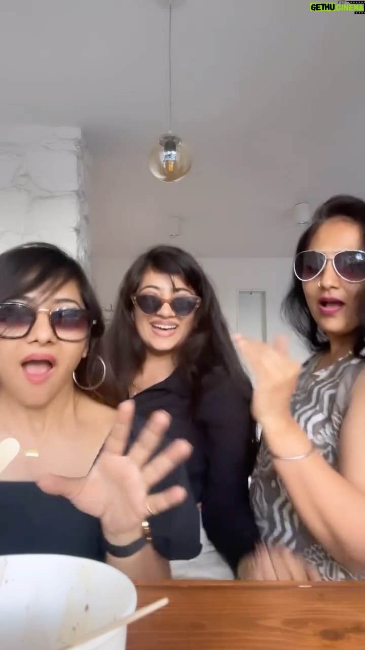 Priya Prince - 6K Likes - Love is not just a feeling; it’s a commitment to always hold someone close to your heart, no matter the distance or time.
@priyaprince1111 @shastrygayathri
Miss you @rajeshwariraji75
#fun #instagood #love #illakiya