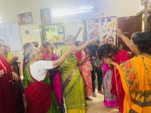 Priya Prince Instagram - Flooded with tears, happiness but still couldn’t overcome from there stories ……… @akshayatrust you have my heart ❤️❤️❤️❤️ God gives you more strength and happiness.. 
Blessings from every single golden heart.
Dear insta family if u are interested to spend your birthday or any occasions with these golden age people pls contact @akshayatrust Bhuvana mam 
..
Happy human being day 🥹
..
#oldage #people #trust #god #love