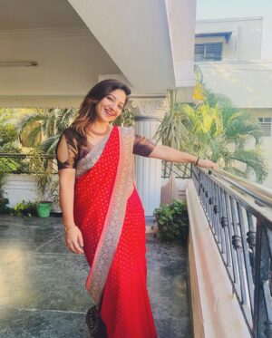 Priya Prince Instagram - Be happy,
not because everything is 
GOOD
But, because you see GOOD in EVERYTHING … 

..
Saree @kalaidesignerstudio 

#life #lesson #lifecoach #lifestyle #goal #happiness #selfcare #positivity