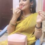 Priya Prince Instagram - Actually it is candid I didn’t know @rajeshwariraji75 was taking video 😂 love the way she was admiring 🤪 and she edited this and I am just posting 🫶🏻 .. .. #ree #reelsinstagram #reelitfeelit #beauty #music #friendship #goals #artist #serial #actor #life #happiness