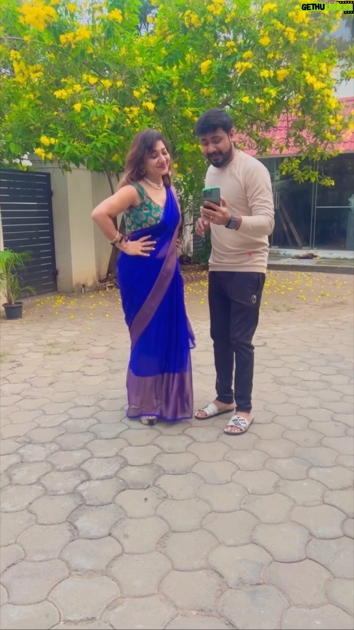 Priya Prince - 5.2K Likes - Reels Making Video Panna ipadi tha irukum pola 🤣😂🥰 Funny reels With @priyaprince1111 🥰
Video Credits 🥰😍 @shastrygayathri