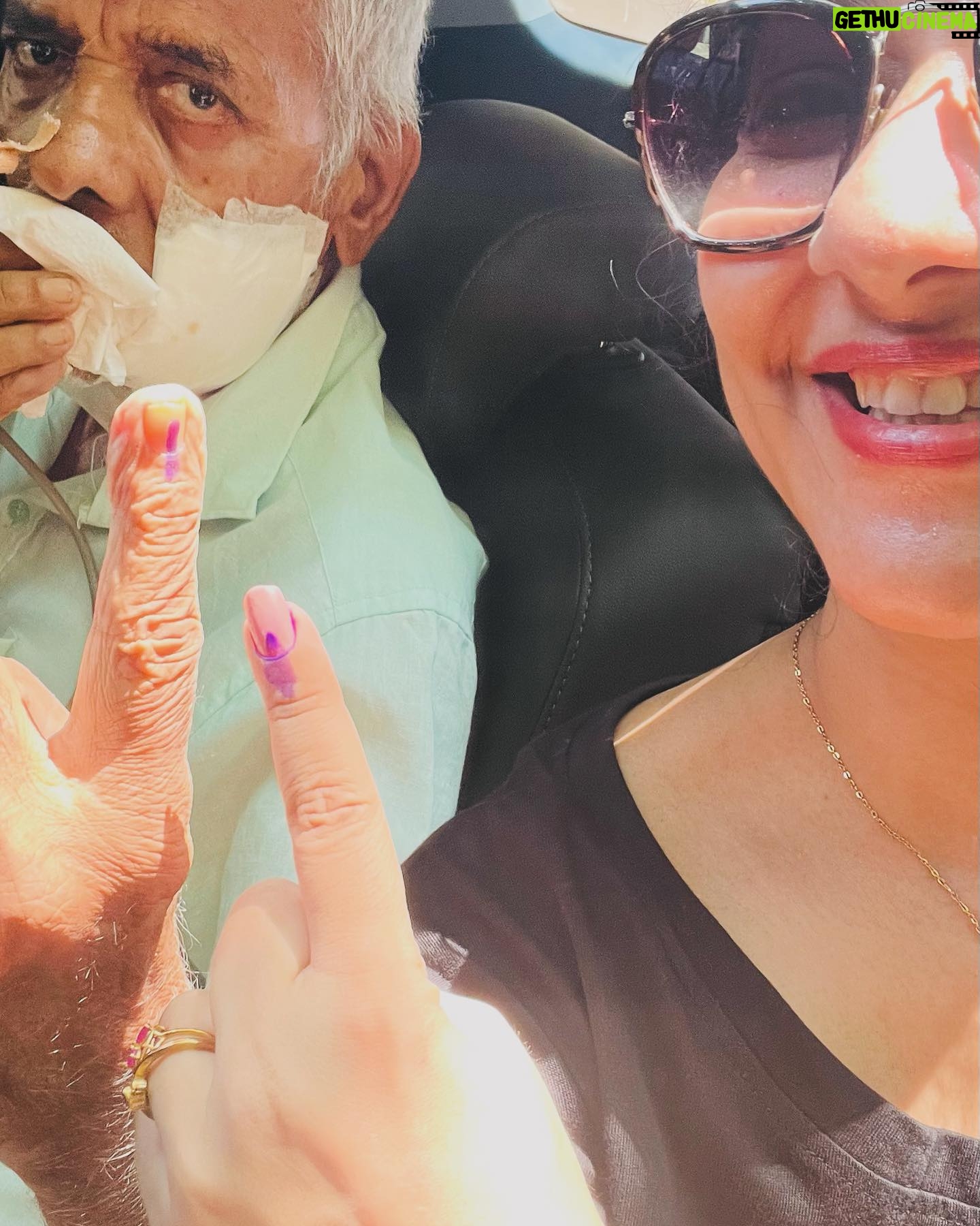 Priya Prince - 3.6K Likes - Voting is our right and here we our family never missed to cast our vote and ya my daughter casted her FIRST VOTE✌🏻☺️
..
..
#vote