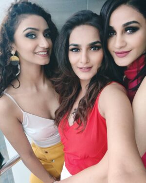 Priyanka Purohit Instagram - 💯
.
.
.
@viuindia 
#sumersinghdiaries