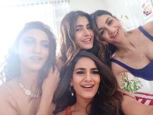 Priyanka Purohit Instagram - Ending our last day of shoot with some blissful memories ❤️
.
.
.
@viuindia #sumersinghdiaries