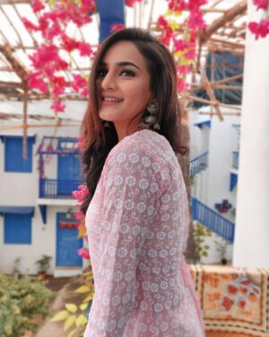 Priyanka Purohit Instagram - Ethnic loving soul ❣️
#BEUNIQUE ✨
.
.
.
Go shop for more on @amazonfashionin 
Link in the bio ⬆️
@smitsanghvi58