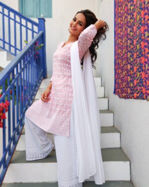 Priyanka Purohit Instagram - Gone are the days when Kurtis were just something you’d wear when you had an occasion. There’s a Kurti for every occasion and you don’t have to be ‘desi’ to fall in love with them.
Comfortable yet stylish adding a flair to my personality. ❣️ #chikankariwork #chikancraft #embroidery #BEUNIQUE
.
.
Go shop shop shop at :

https://www.amazon.in/s?me=AA086QGHDKCFF&redirect=true
.
.
.
@smitsanghvi58