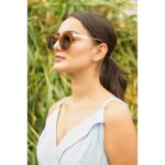 Priyanka Purohit Instagram – my ten second make up routine –> SUNGLASSES 😉
.
.
.
.
Sunglass : @johnjacobseyewear
📸 : @capturekiyakya_
