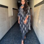 Priyanka Shivanna Instagram – 🖤
.
.
#blacklove #happyface #tripmode #nofilter
