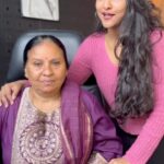 Priyanka Shivanna Instagram – Millions of mothers work with determination and sacrifice to pave their children’s paths to success. This Mother’s Day, celebrate your incredible mom by sharing a proud story about her.
Gold Winner presents Making Moms Proud Contest.

Steps to participate
1. Send a photo/video with mom
2. Write a story you’re proud about her
3. Send WhatsApp to 7338875155
4. Win a chance to get featured on TV

Share your story and let the world know why your mom is the best.

#happymothersday #inspiration #goldwinner #momlove #trendingreels #viral