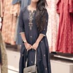 Priyanka Shivanna Instagram – Celebrate the joy of Dussehra & Diwali with LuLu’s fantastic offers! Discover the best daily needs, trendy fashion, electronics and more – all at irresistible prices. Don’t just shop, celebrate  and spend ₹2499 & above and receive an exciting free gift with your purchase. Head to LuLu Hypermarket Rajajinagar and Lulu Daily, Kanakpura for a delightful shopping experience. Hurry, it’s time to make your Dussehra & Diwali truly special! 🎉✨ Embrace the festive spirit and fantastic deals at LuLu!

#Dussehra #DussehraFestival #DussehraEvent #DussehraCelebration #Diwali #DussehraAtLuLu #DiwaliCelebration #ScratchAndWin #Shopping #Karnataka #KarnatakaCelebration