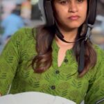 Pujitha Devaraj Instagram - 👀👁️👁️‍🗨️ #roads #meme #people