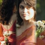 Pujitha Devaraj Instagram - வாலி போலே பாட்டெழுத... எனக்கு தெரியலையே … For @houseofmurah Shot by @rahul_ravi01 Edit @adithya_krishnamurthy9628 Drape & Hair @meghna_makeoverartistry #tamilsong #tamilbgm #sunset #reels