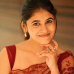 Pujitha Devaraj Instagram - ✨ Saree @varshamaran_official Shot by @gett_o_ Earings @made_for_hers Hair @meghna_makeoverartistry #redsaree #simple #instafashion #designersaree #smiles #eyesonyou #blousedesigns #sareedesigns #blousefashion