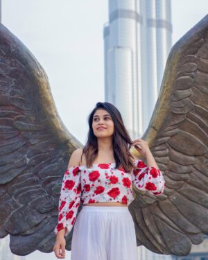 Pujitha Devaraj Instagram - ✨🤍
Thank you @avostudiodubai for the this quick shoot✨

#habibi #dubai #wings #visitdubai #view @wingsofmexico @visit.dubai @dubai.travelers
