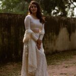 Pujitha Devaraj Instagram - Starting 2024 with serenity✨ also with my forever fav @madras_ponnu 💌 Outfit @shades_of_vp Hair @meghna_makeoverartistry #white #2024 #newyearsfirstpost #pujithadevaraju