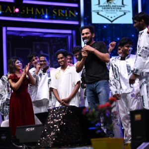 Pujitha Devaraj Instagram - One more time for this energy packed show - Dhanvantra 2024 💥⚡️
Such an amazing host @kuraishi_the_entertainer 💯

We meet again @vj_faazilhani_ 💯
Shot by @balaartphotography @harishvstudios 

#collegeevent #collegeculturals #medicalcollege #kuraishi #kuraishivibes #anchor #pujitha #trichy
