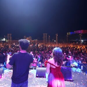 Pujitha Devaraj Instagram - One more time for this energy packed show - Dhanvantra 2024 💥⚡️
Such an amazing host @kuraishi_the_entertainer 💯

We meet again @vj_faazilhani_ 💯
Shot by @balaartphotography @harishvstudios 

#collegeevent #collegeculturals #medicalcollege #kuraishi #kuraishivibes #anchor #pujitha #trichy