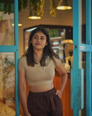 Pujitha Devaraj Instagram - Hello July 🤎
Zoning out with comfy trousers from @mycybele.in ✨

#hellojuly #linenpants #instacool #comfortzone