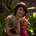 Pujitha Devaraj Instagram - Hello June with Gulabi Sadi✨ For @houseofmurah 📸 @madras_ponnu Draper & Hair @meghna_makeoverartistry #organzasaree #pink #pujithadevaraju #june #sareepost