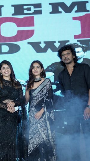 Pujitha Devaraj Instagram - Coincidentally we all twinned in Black🖤
Had a lovely time hosting for
 Fight Club First Single Release✨
@gsquadoffl @reel_good_films @lokesh.kanagaraj @solamedia_starz 

Shot&edited @thesavouriesshots 
Outfit @stitchhousesalem 
Hair @abi_makeup_artist 

#tamilcinema #lokeshkanagaraj #moviepromotions #emcee
