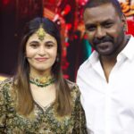 Pujitha Devaraj Instagram - Chandramukhi 2 Sirappu Nigazhchi Vinayagar Chathurthi Special tomorrow at 9am only on @suntv ✨ Firstly,thank you @stitchhousesalem for this one of a kind outfit that i have ever worn.A complete hand embroidered lehanga that costs some 1.3lakhs and weighs 10kgs. It was literally a challenge for me to handle it for 6 hours and nevertheless i loved it♥️ Accesories by fav @made_for_hers and she is my go to person since years🤗 Can’t thank @_stylenart_ for the quick hairsyle and @thatmadraskaran much for the clicks and helping me in handling the outfit🙏🏻🤭 Definitely a task to host a show when Vaigai Puyal Vadivelu sir is around,we laughed,laughed and laughed so much🤣🤣 Pictures with Vadivelu sir,Ragava Lawrence master and @kanganaranaut mam are unforgettable memories✨ #chandramukhi2 #vadivelu #suntv #pujitha