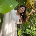 Pujitha Devaraj Instagram - Ena pa 10000 wala va … . . Wearing @shades_of_vp PC @_tarani_jk_ (when area kids become good photographers) #pujithadevaraju #diwali2023 #ootd