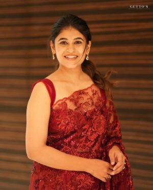 Pujitha Devaraj Instagram - ✨

Saree @varshamaran_official 
Shot by @gett_o_ 
Earings @made_for_hers 
Hair @meghna_makeoverartistry 

#redsaree #simple #instafashion #designersaree #smiles #eyesonyou #blousedesigns #sareedesigns #blousefashion