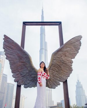 Pujitha Devaraj Instagram - ✨🤍
Thank you @avostudiodubai for the this quick shoot✨

#habibi #dubai #wings #visitdubai #view @wingsofmexico @visit.dubai @dubai.travelers