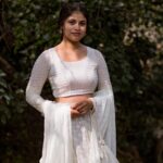 Pujitha Devaraj Instagram - One last time with the favourite series✨ Outfit @shades_of_vp Shot by @madras_ponnu Hair @meghna_makeoverartistry #newlook #nomakeup #pujithadevaraju #suntv #sunpictures #instaphoto #tamilcinema #femaleanchor #telugucinema #femalehostemcee