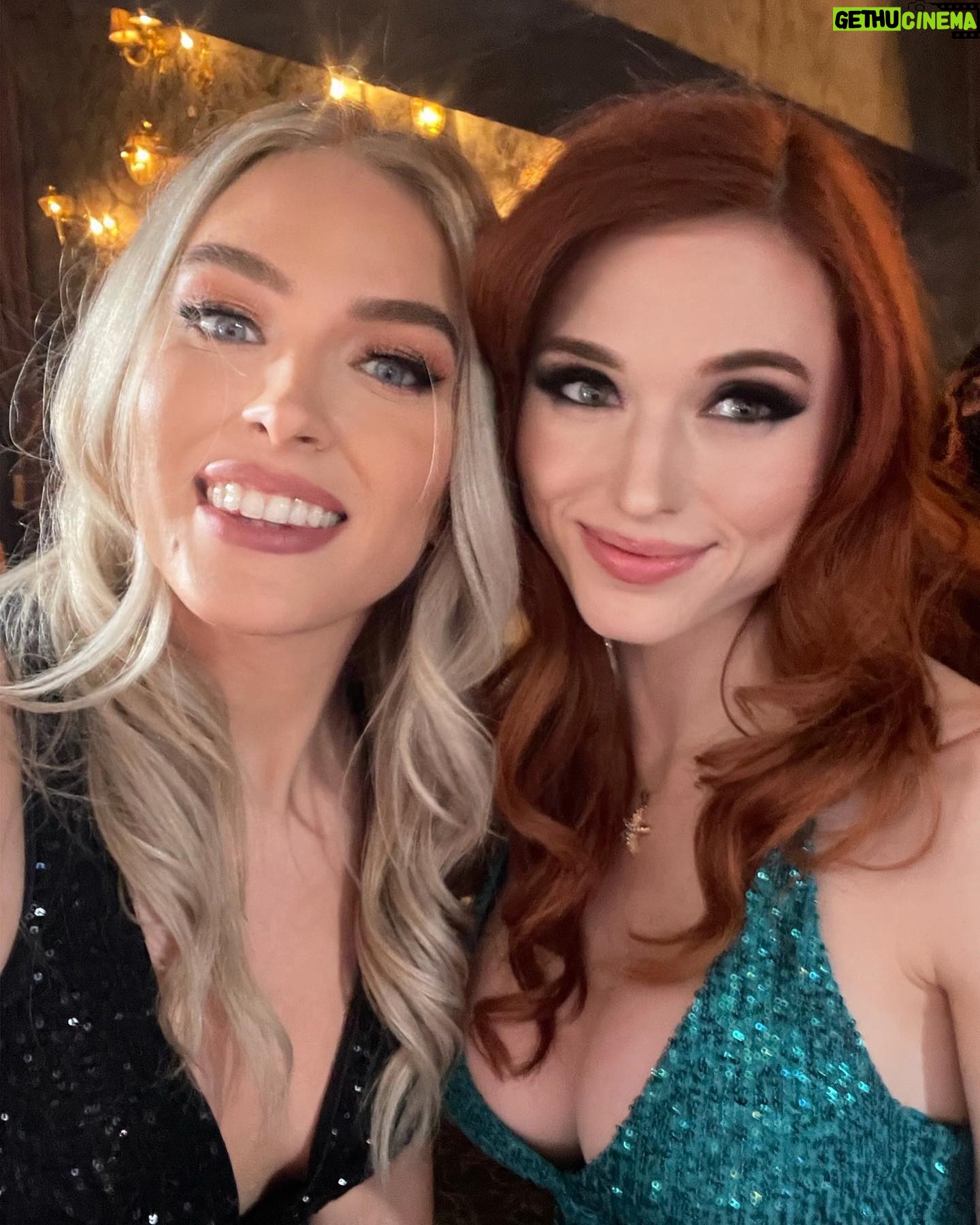 QTCinderella - 29.2K Likes - Congrats to Amouranth for winning the Best ASMR streamer! Thanks to Fansly for sponsoring this award; Check out Amouranth and other awesome creators over at fansly.com! If you sign up with Fansly today to get an extra 10% off on select purchases from creators like Amouranth, StPeach, Pokket, Minx, Susu, Mizkifs Sister and more! #ad