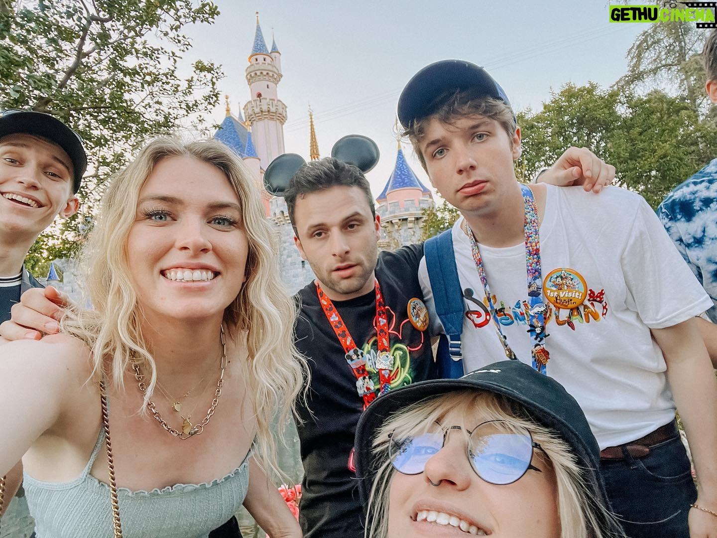 QTCinderella Instagram - Took my kids to Disneyland