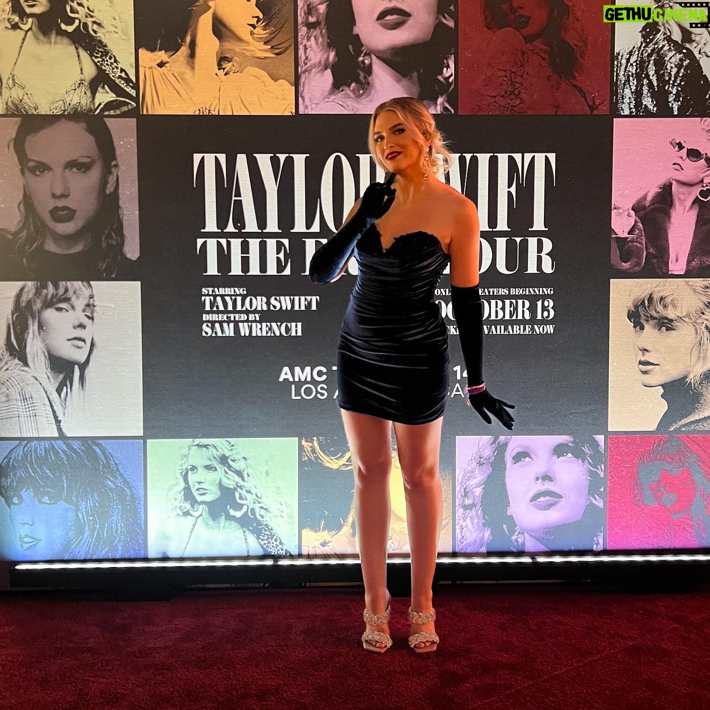 QTCinderella - 31.8K Likes - Went to the mother convention last night