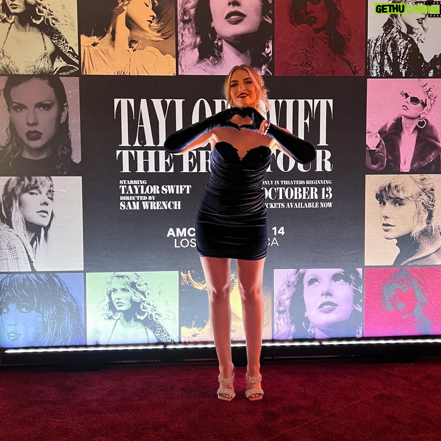 QTCinderella - 31.8K Likes - Went to the mother convention last night