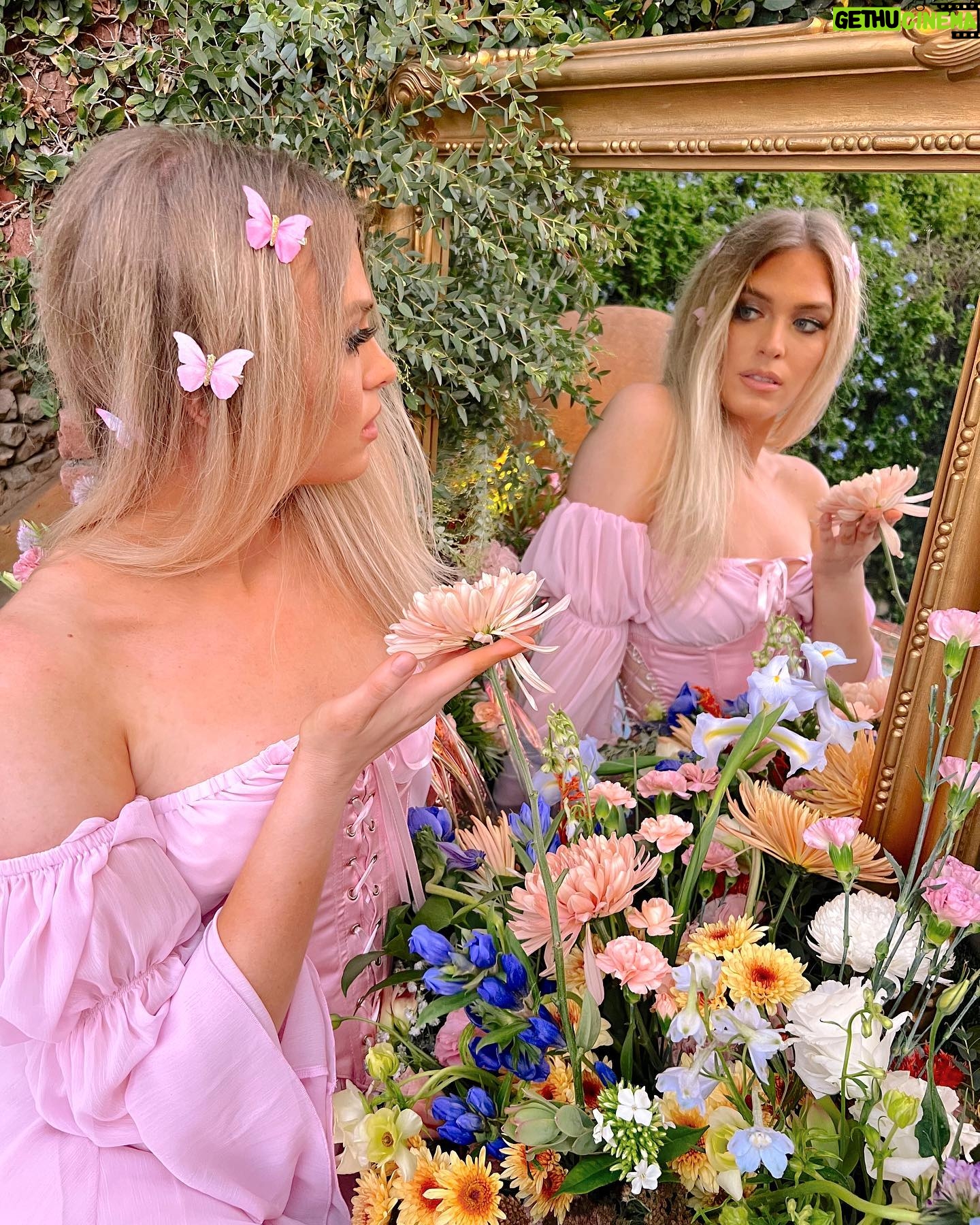 QTCinderella - 32.1K Likes - Yo (but as a fairy 🧚♀️)