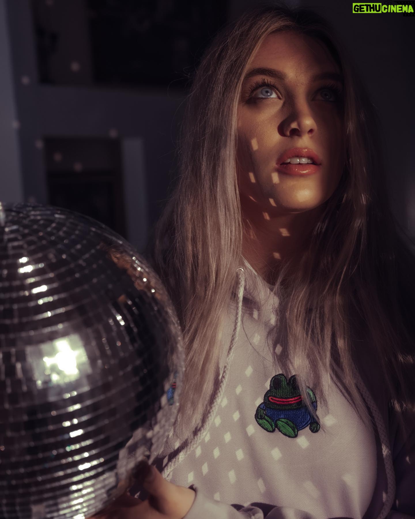 QTCinderella Instagram - I’m a mirrorball