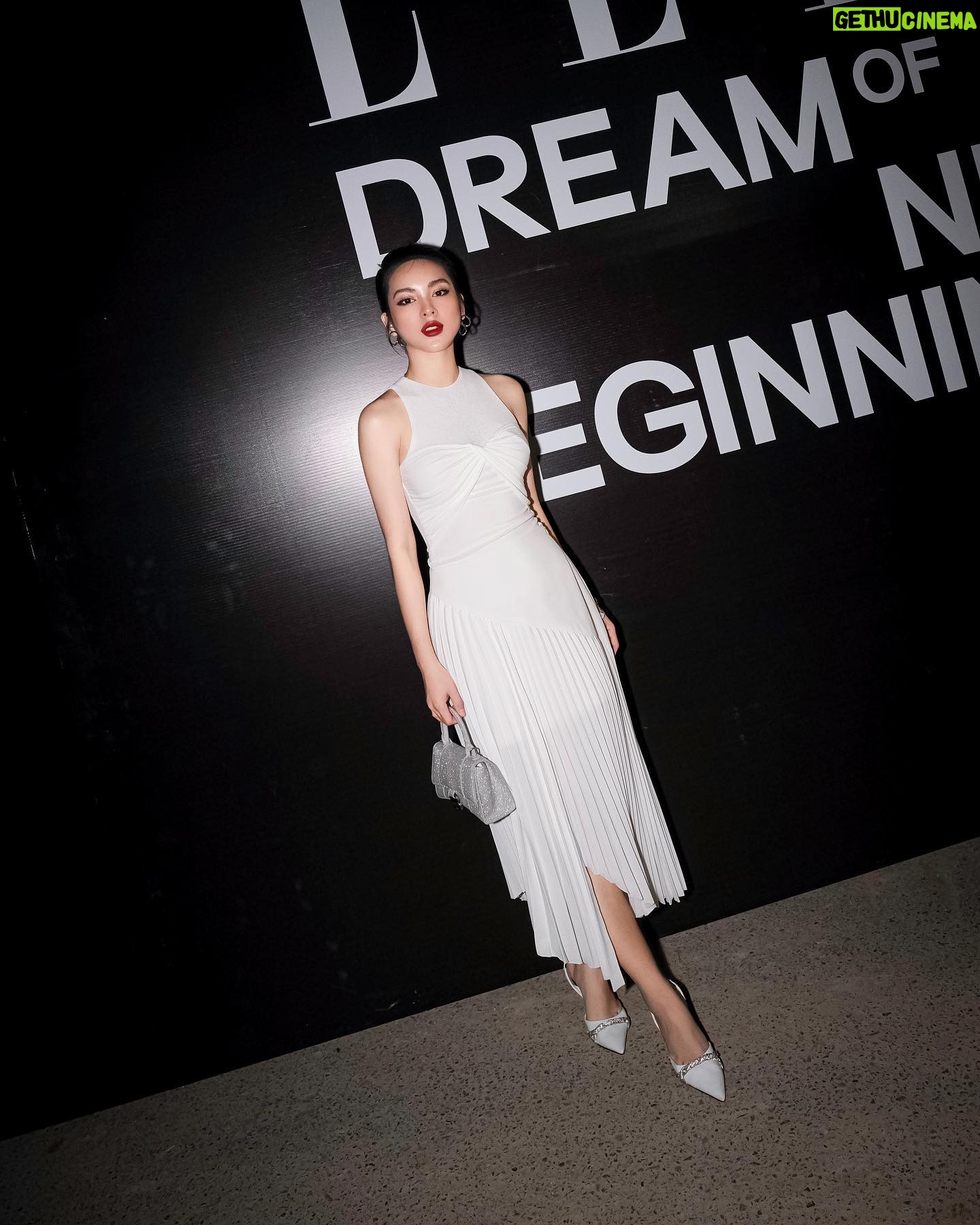 Quỳnh Lương Instagram - last night x @ellevietnam , @cdam.official @chatsbycdam