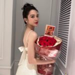 Quỳnh Lương Instagram – Nay hoá dịu dàng vì muốn có người thương 🥰🥰 
@thejojoflowers
