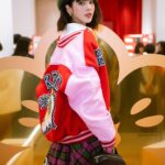 Quỳnh Lương Instagram - Khai trương store Kenzo Tràng Tiền, là 1 trong 5 store lớn của Kenzo. Với không gian bài trí vô cùng đẹp mắt truyền tải tinh thần, câu chuyện của bst 🥰🥰 Cám ơn Kenzo cùng lời mời thân thương lần này ạ ❤️ #kenzo #tamsonfashion Make up: Phương Kòi Hair: Hùng Phạm Photo : Đào Bá Đỗ Hải