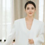 Quỳnh Lương Instagram – Trải nghiệm vô cùng thú vị của Quỳnh khi tham gia sự kiện ra mắt dòng Kem dưỡng chống lão hóa và làm trắng Dior Prestige Lumiere là rất rất tuyệt vời, Quỳnh muốn share ngay với mọi người những khoảnh khắc xinh đẹp này đây ạ 🤗. 

Quyền năng kép từ Dior Prestige La Crème Lumière cho làn da được bảo vệ và phục hồi hiệu quả sẽ là “the best choice” của Quỳnh cho thời gian bận bịu với nhiều dự án lớn nhỏ sắp tới. Mọi người hãy luôn theo dõi và chờ đợi nhiều điều bất ngờ từ Quỳnh nha. Quỳnh sẽ sớm bật mí cho mọi người thôi 😉

#DiorBeauty #DiorSkincare #DiorPrestige