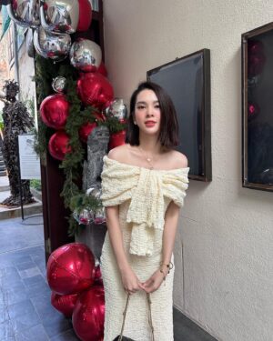 Quỳnh Lương Instagram - Anh có phải chó đâu
Mà tôi cứ Lo ve 😬😬 @noneuf.design