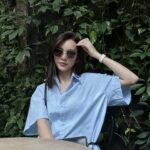 Quỳnh Lương Instagram - Tưởng là mùa hạ, ai ngờ là mùa mưa. Tưởng là dạ thưa, ai ngờ rất bướng 😒😒 #quynhluong #cokii #xamxi