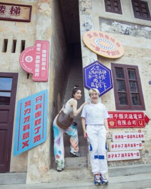 Quan Yi Fong Instagram - 生命几许，遵从自己。
会好 迟早
幸福就在眼前❤️