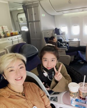 Quan Yi Fong Instagram - 陪着 @eleanorleex 进组啦 🎉🎉🎉