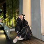 Queen Wei Instagram - 四連。 - 連你的份一起快樂。 - 在某些身分有時候確實是必須要有一點殘忍的， 但還是要記得回到真實的自己， 做回那個溫柔的人。 ／ #weekend #bethetrueyou