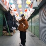 Queen Wei Instagram - 攝影技術有逼有進步。 - 第二年在新竹過年， 喜歡在城隍廟人擠人， 過年就是要這樣吧。 ／ #新年快樂 #新竹中央市場 #新竹城隍廟 #新竹媳婦