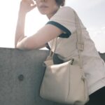 RUKO Instagram - @epoi_official にあわせてコーディネートを組んでみました💛 柔らかなレザー 大容量で軽い デザインはもちろん可愛いのに高機能🩷 👕　@adidasoriginals 👡　@laroute_official #Epoi #GRWMwithEpoi #Epoiとおでかけ #GRWM #ootd#るうこ私服