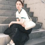RUKO Instagram - @epoi_official にあわせてコーディネートを組んでみました💛 柔らかなレザー 大容量で軽い デザインはもちろん可愛いのに高機能🩷 👕　@adidasoriginals 👡　@laroute_official #Epoi #GRWMwithEpoi #Epoiとおでかけ #GRWM #ootd#るうこ私服