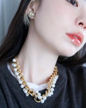 RUKO Instagram - @lohmejewelry 
ずっと欲しかった
ジュエリーブランド
ゴールド✖︎パール🦪　永遠に好き